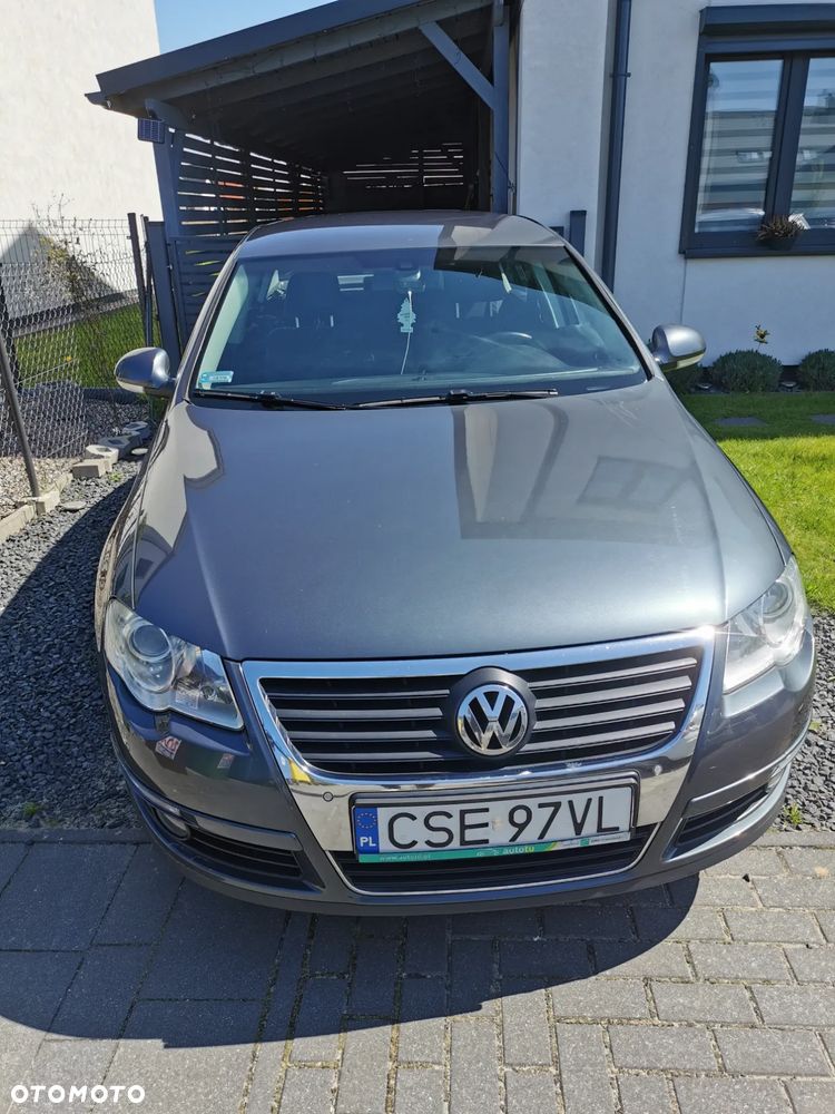 Volkswagen Passat 1.6 TDI BlueMotion Technology Comfortline - 12