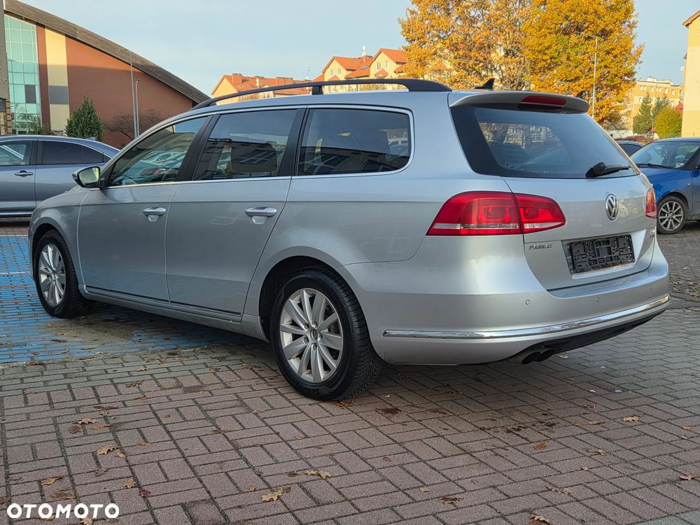 Volkswagen Passat Variant 2.0 TDI BlueMotion Technology Comfortline - 11