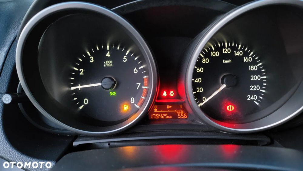 Mazda 5 - 15