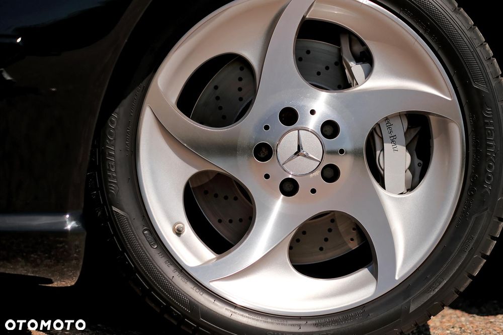 Mercedes-Benz SL - 10