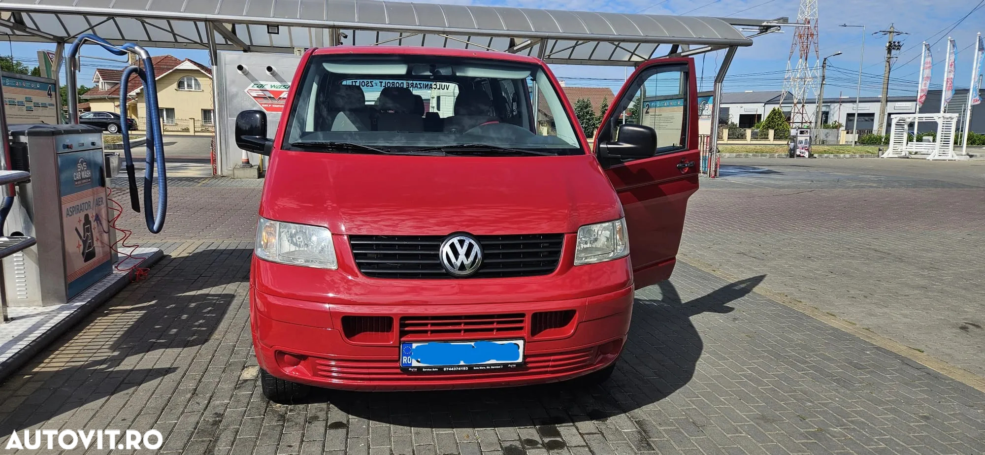Volkswagen Transporter - 2