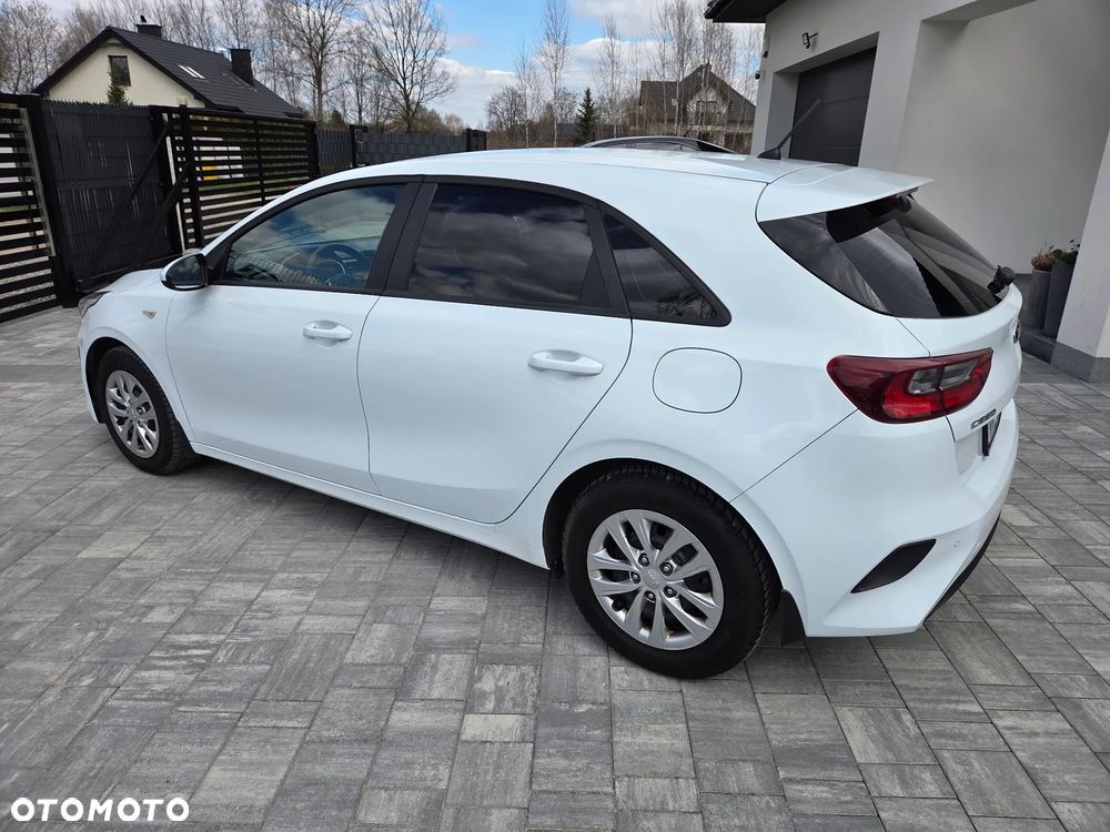 Kia Ceed 1.6 CRDi SCR M - 13