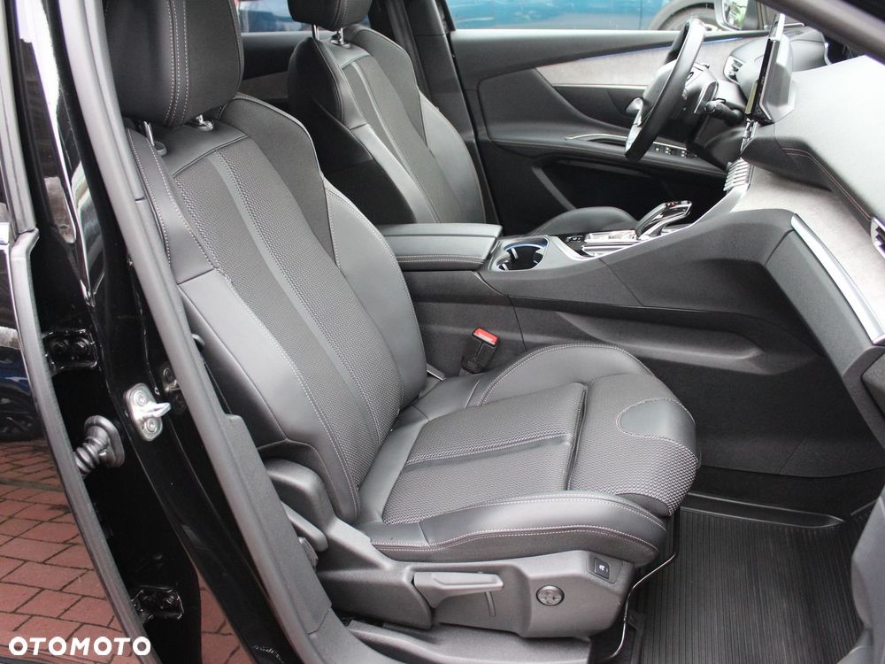 Peugeot 3008 1.6 PureTech Hybrid4 PHEV GT S&S EAT8 - 23