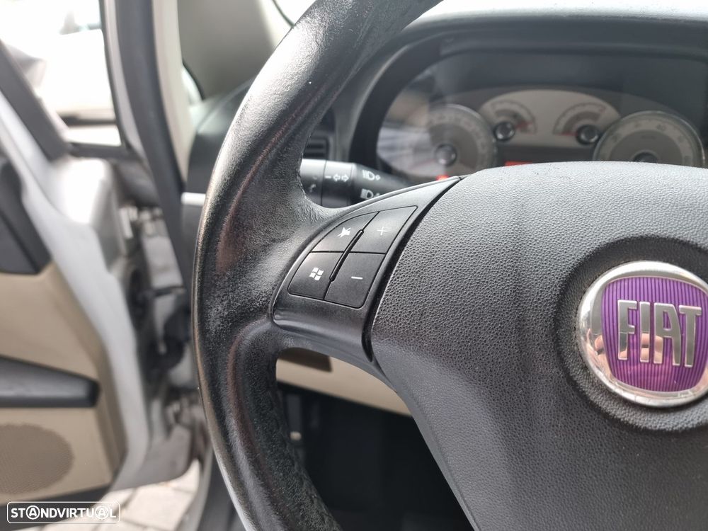 Fiat Linea 1.3 M-Jet Emotion Dualogic - 18
