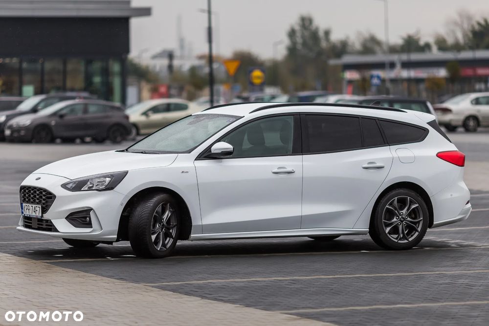 Ford Focus 1.0 EcoBoost Hybrid ST-LINE - 6