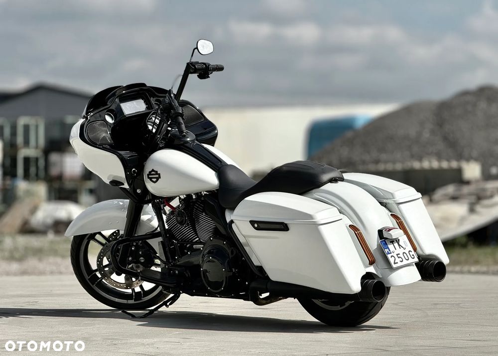 Harley-Davidson Touring Road Glide - 8