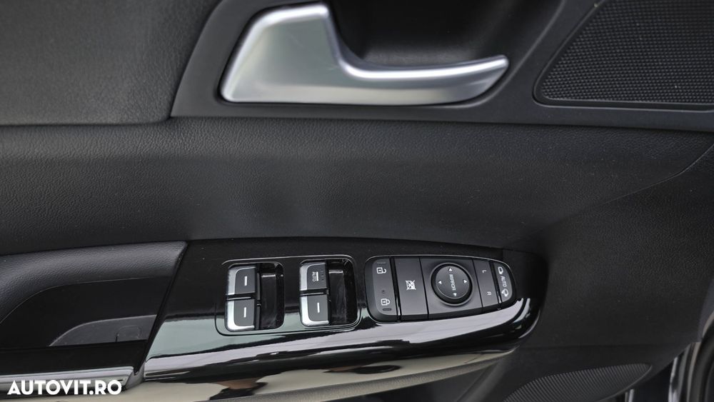 Kia Sportage - 11