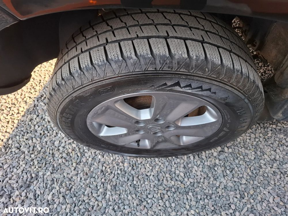 Dacia Duster 1.5 dCi 4x4 Laureate - 28