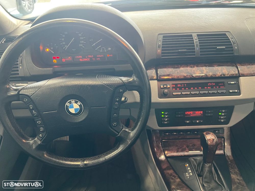 BMW X5 4.4 - 8