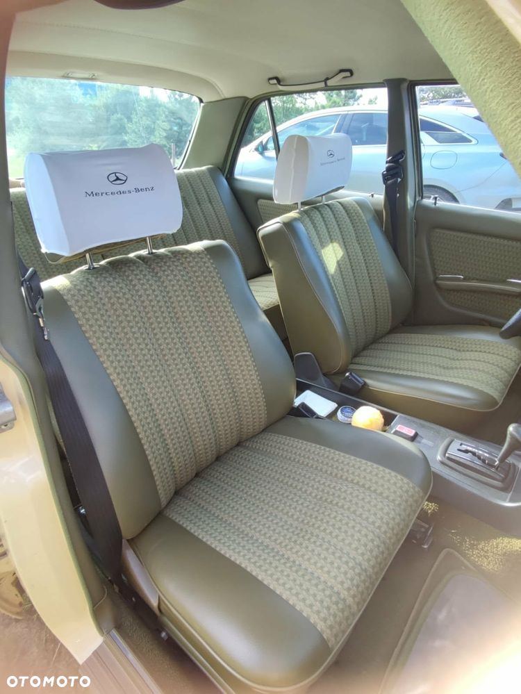 Mercedes-Benz W123 - 15