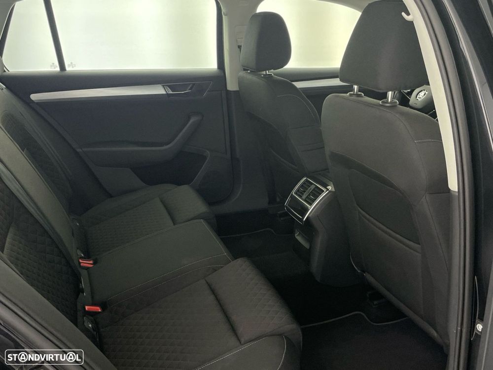 Skoda Superb Break 2.0 TDI Ambition DSG - 15