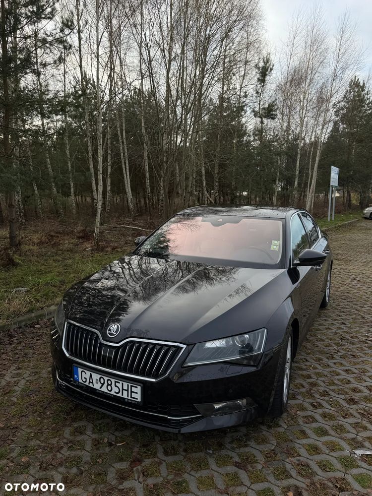 Skoda Superb 2.0 TSI Sportline DSG - 4