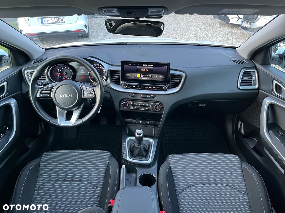 Kia Ceed 1.5 T-GDI M - 7