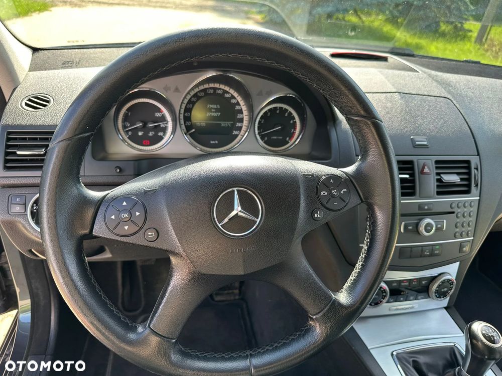 Mercedes-Benz Klasa C 180 Kompressor Avantgarde - 16