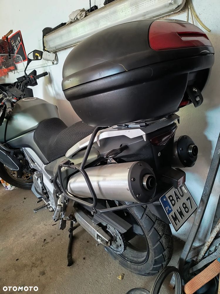 Suzuki V-STROM - 4