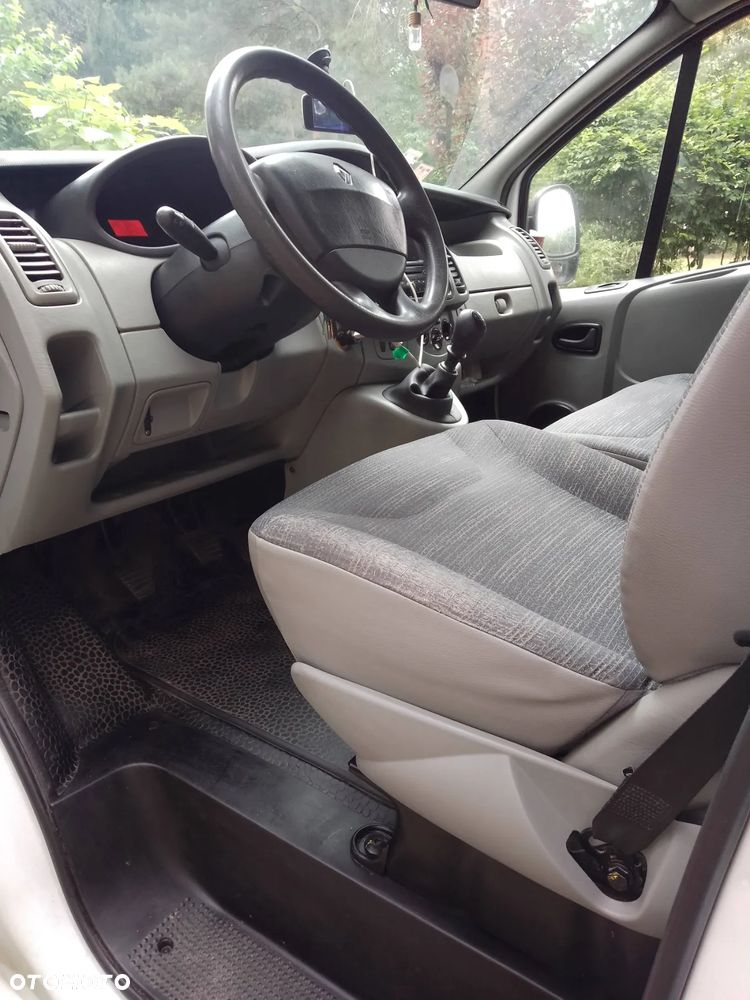 Renault Trafic - 13