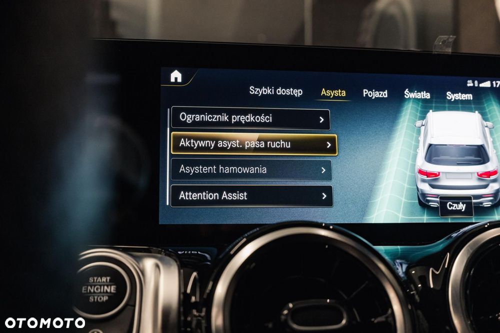 Mercedes-Benz GLB 200 4-Matic AMG Line 8G-DCT - 24