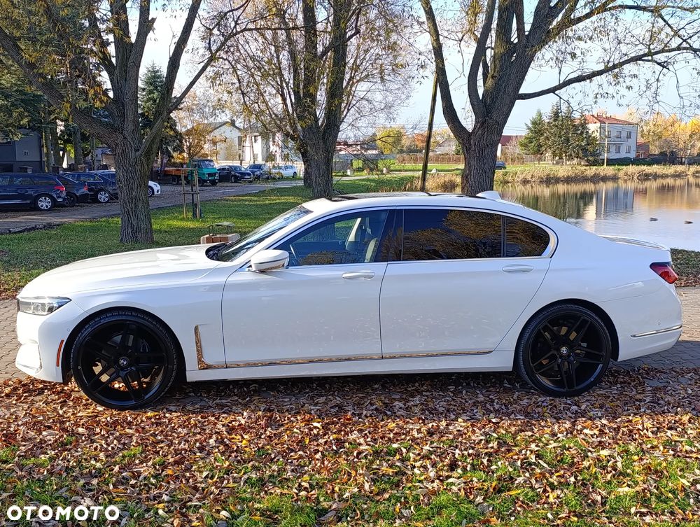 BMW Seria 7 740Li - 5