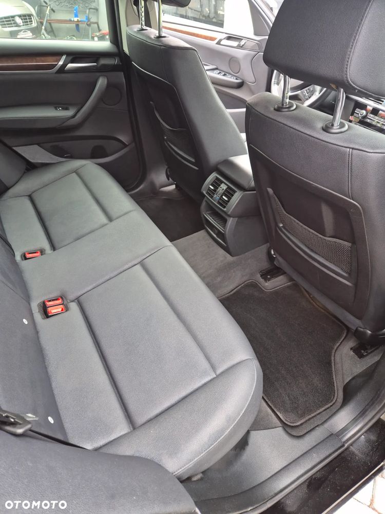 BMW X3 xDrive28i - 18
