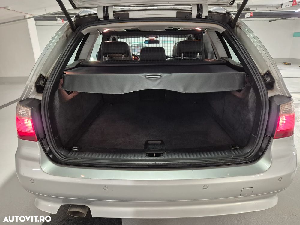 BMW Seria 5 520d Touring - 15