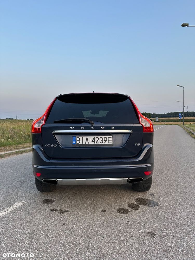 Volvo XC 60 T5 Drive-E Momentum - 6