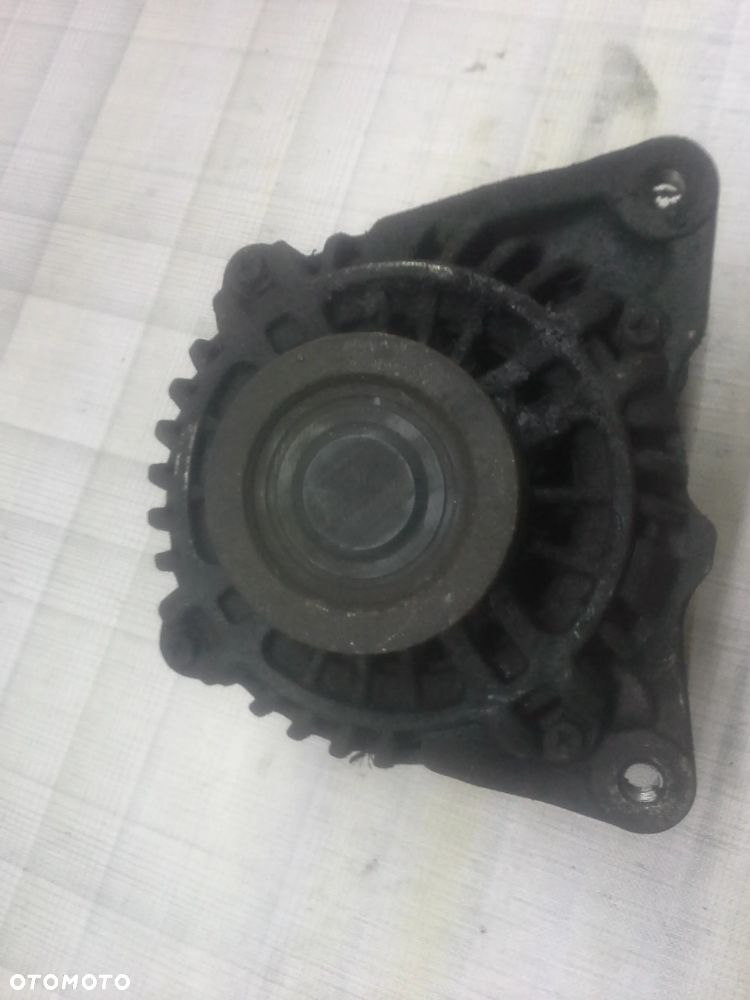 Mazda 3 5 2.0 CiTD alternator 90 Amper RF7J  A3TB6581 - 9