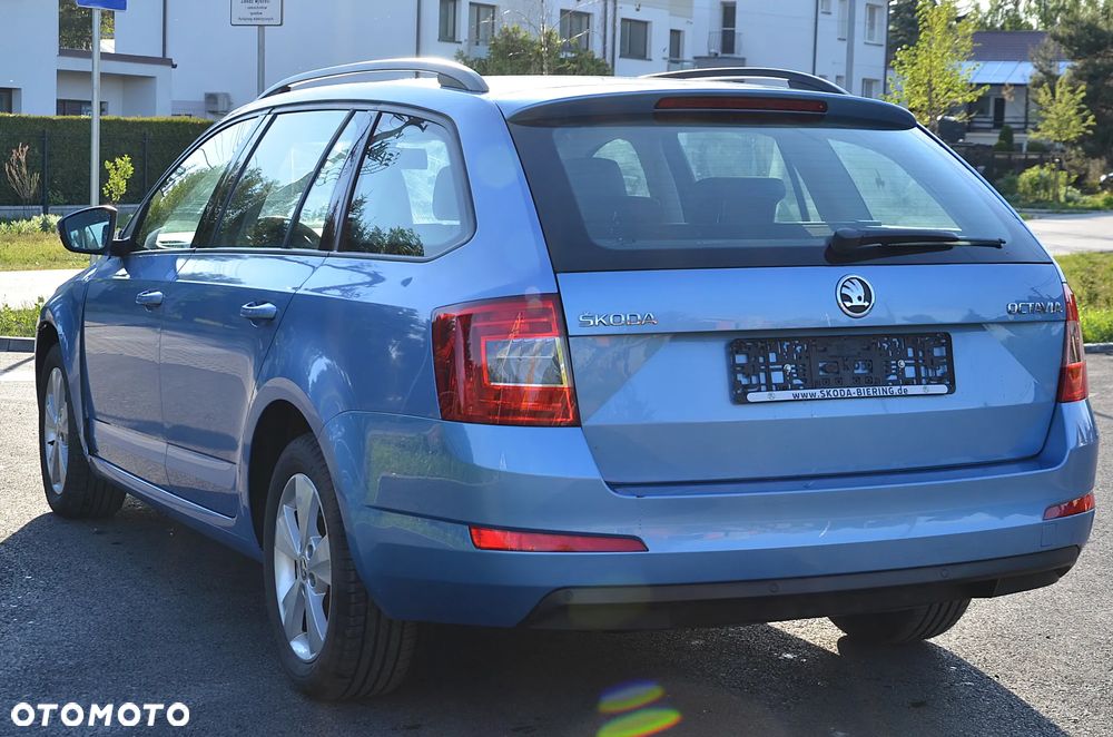 Skoda Octavia 1.6 TDI Elegance DSG - 6
