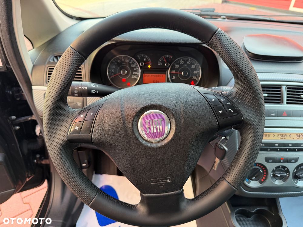Fiat Grande Punto 1.4 8V - 31