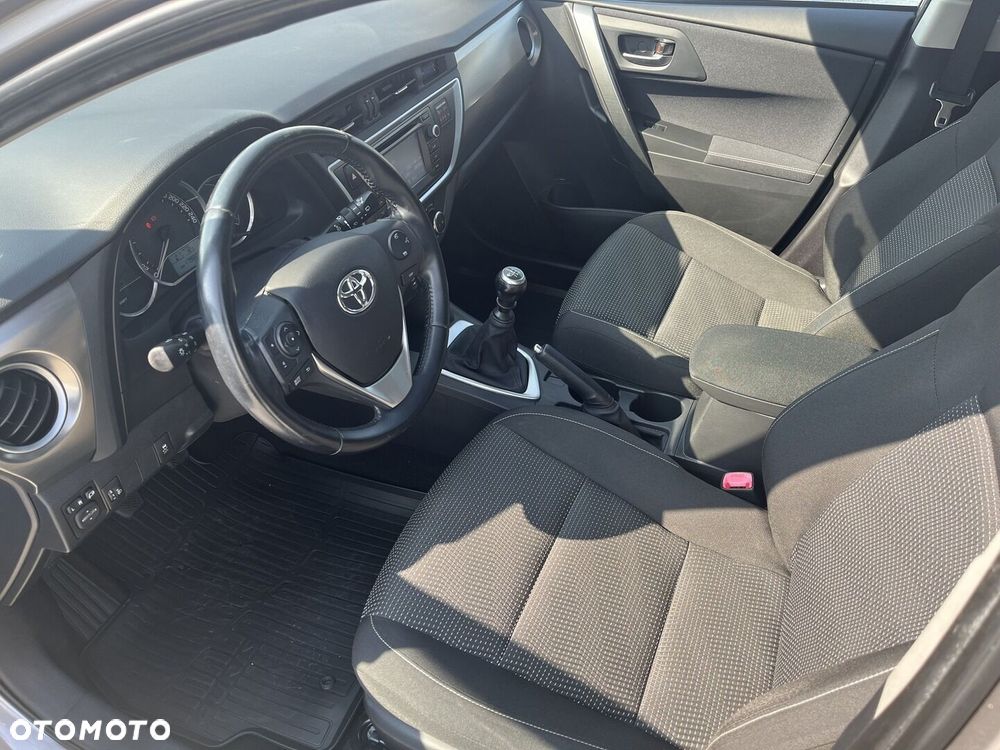 Toyota Auris 1.33 VVT-i Active - 15