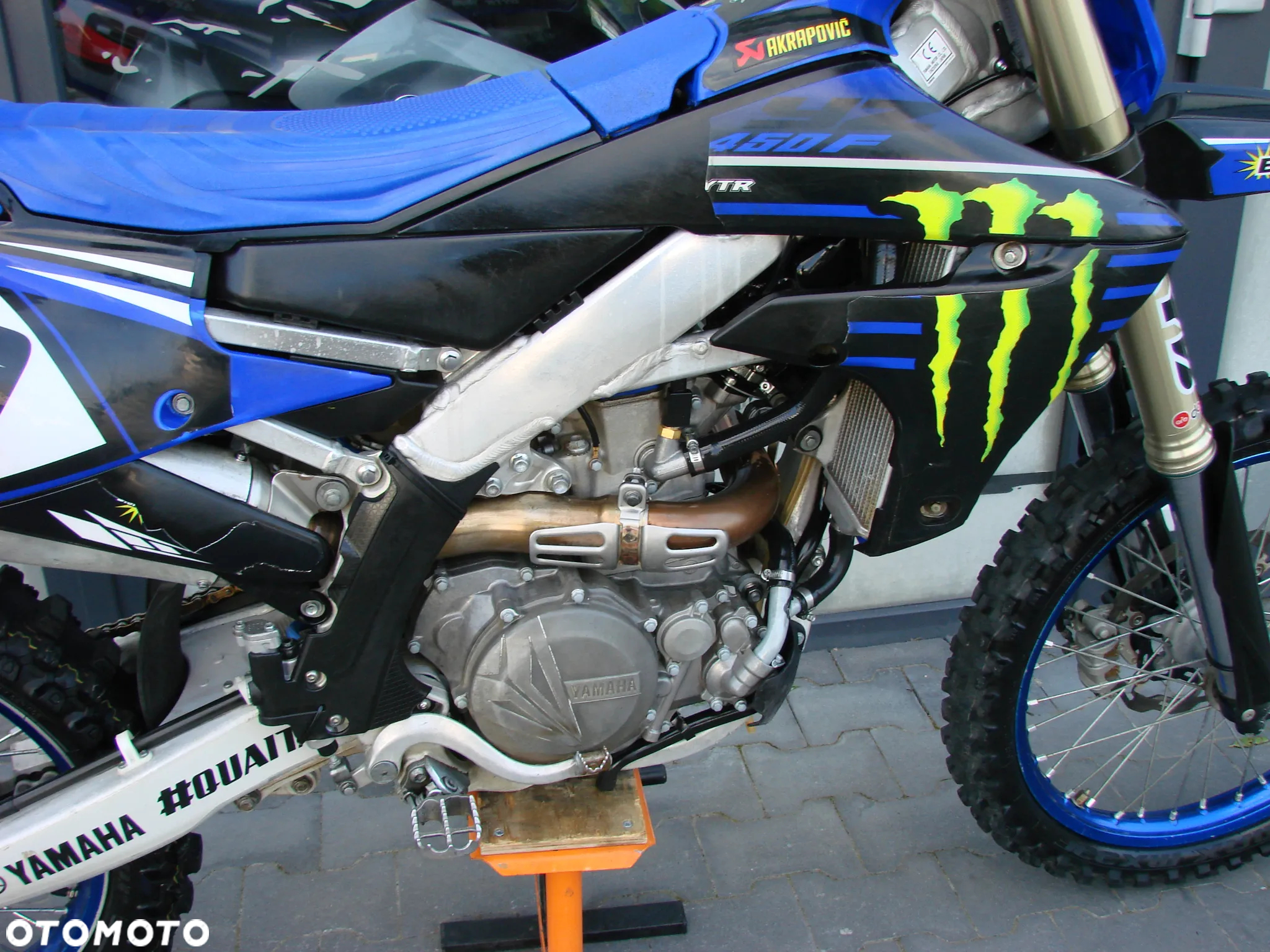 Yamaha YZF - 11