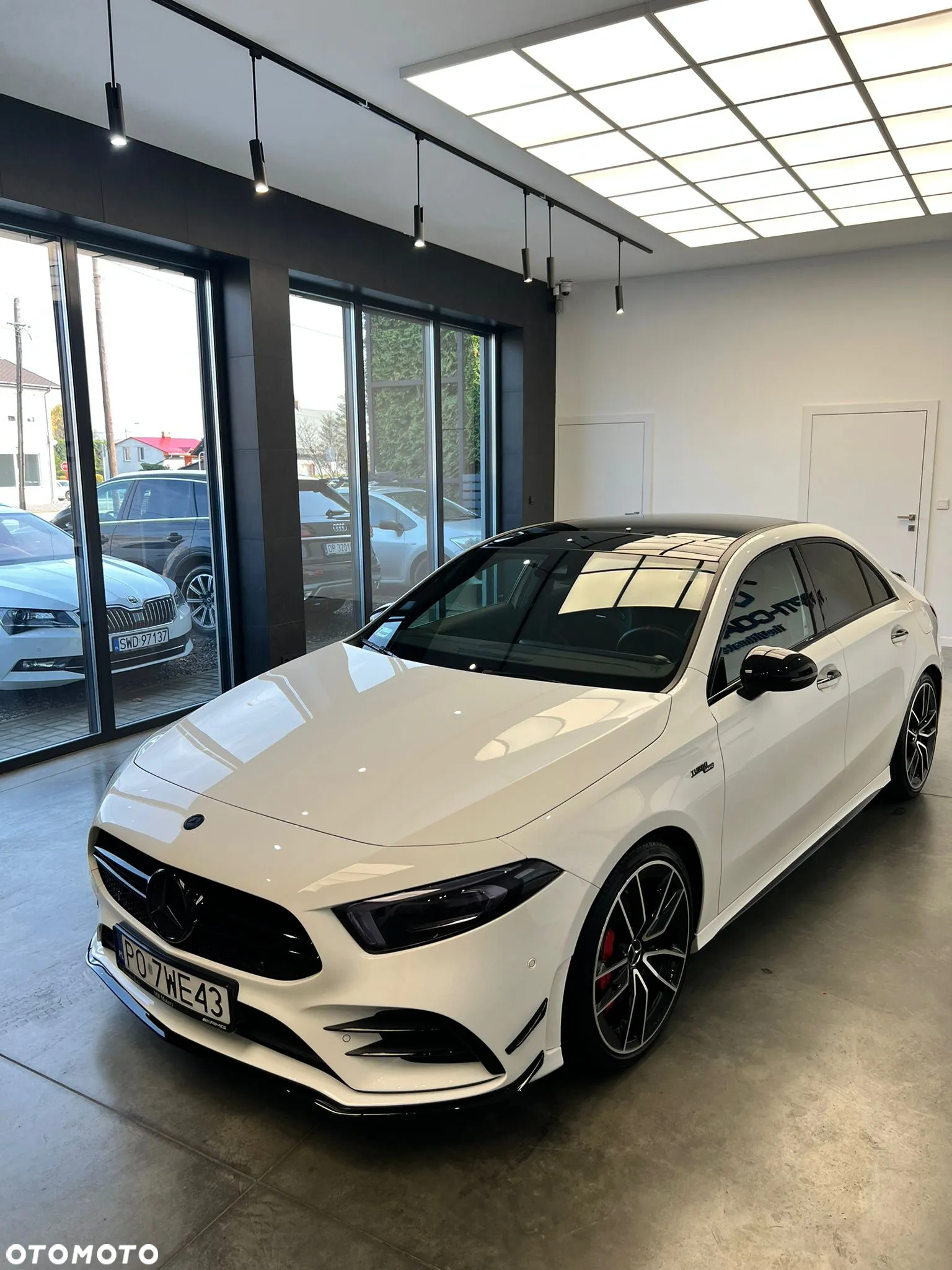 Mercedes-Benz Klasa A 35 AMG 4-Matic 7G-DCT - 13