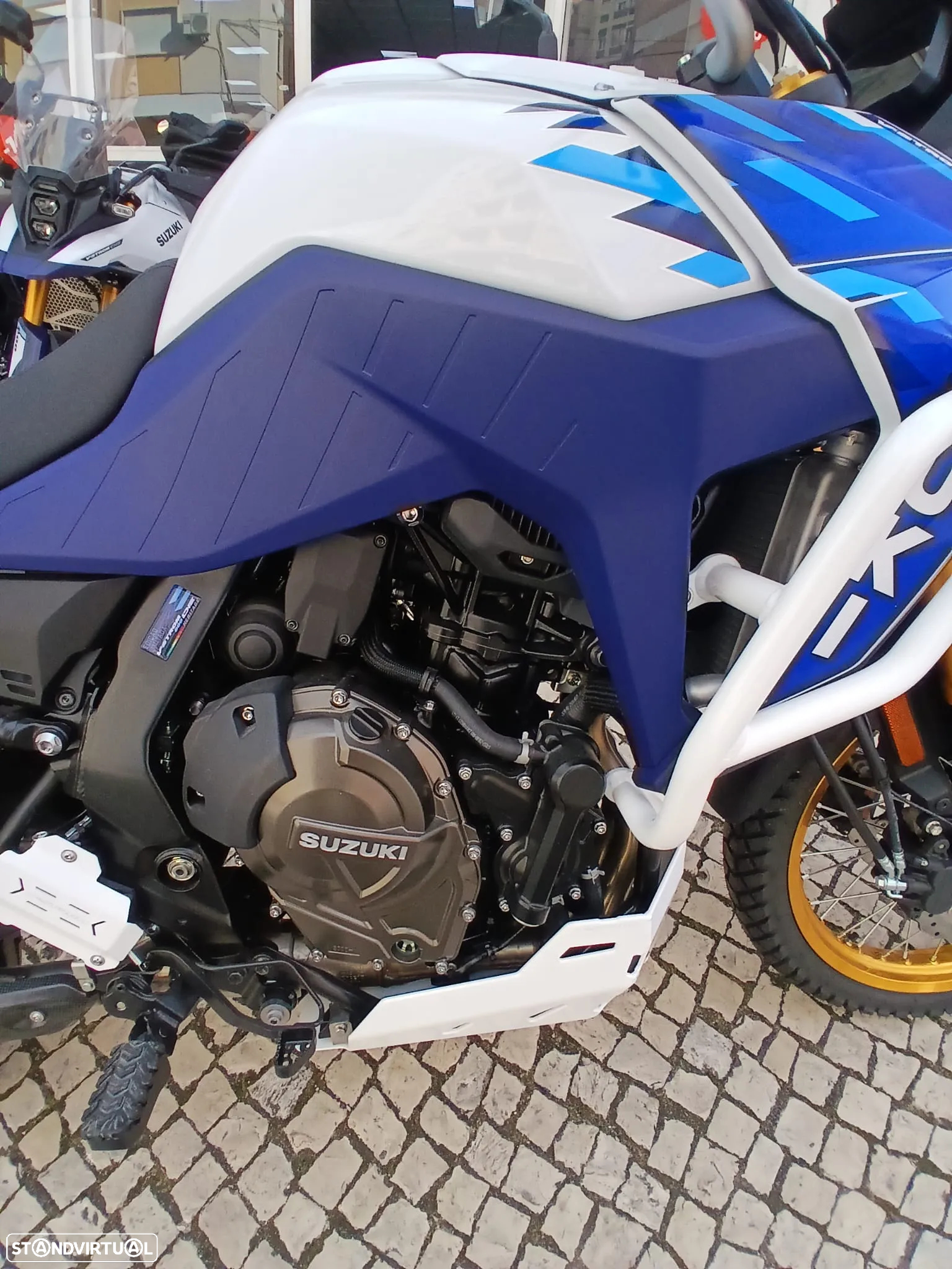 Suzuki V STROM Heritage 800 DE - 6