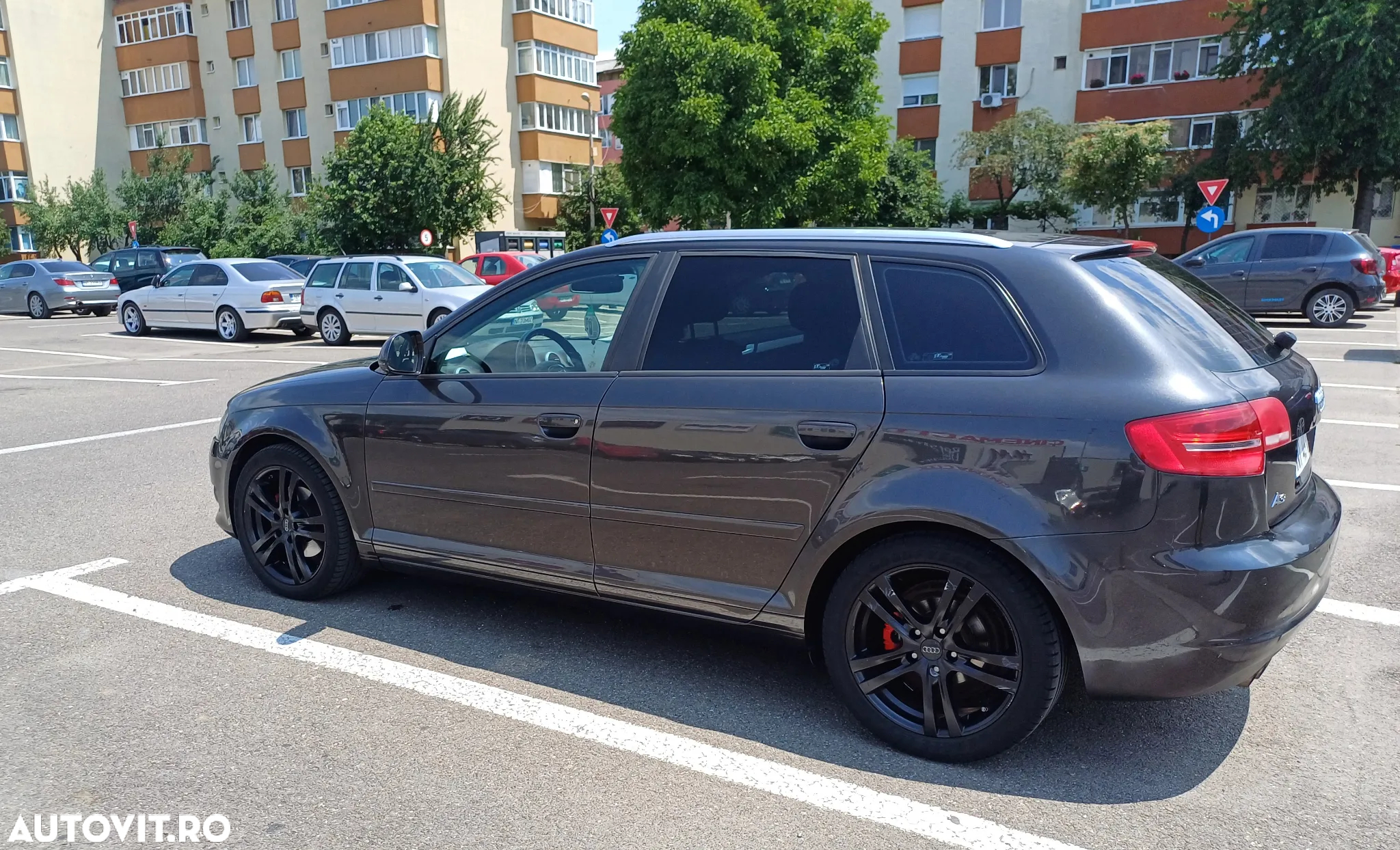 Audi A3 Sportback 2.0 TDI S-tronic Ambition - 4