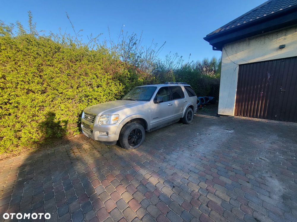 Ford Explorer 4.0 4WD - 6