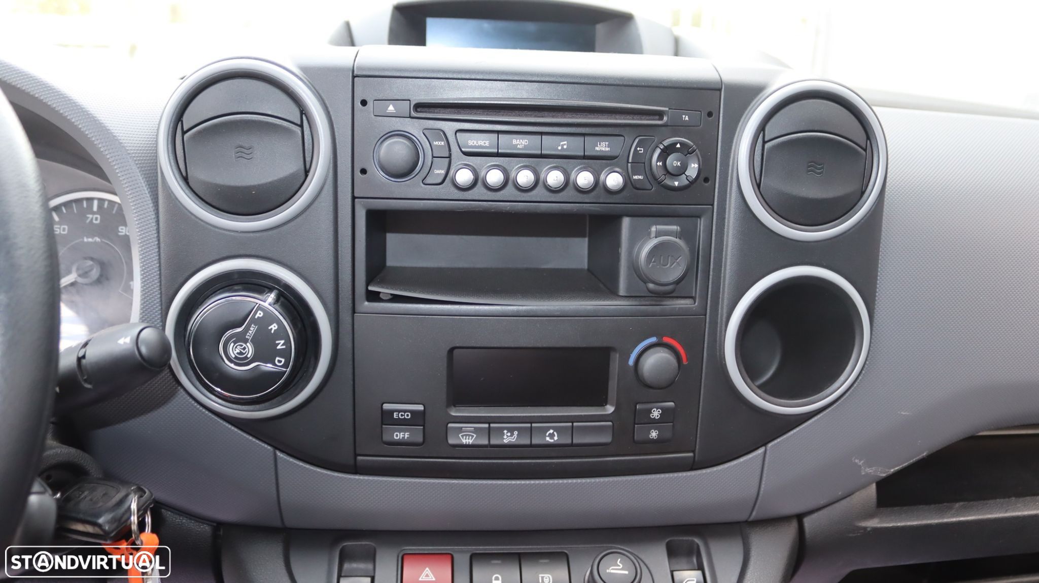 Peugeot e-Partner 50 kWh Premium Longa - 19