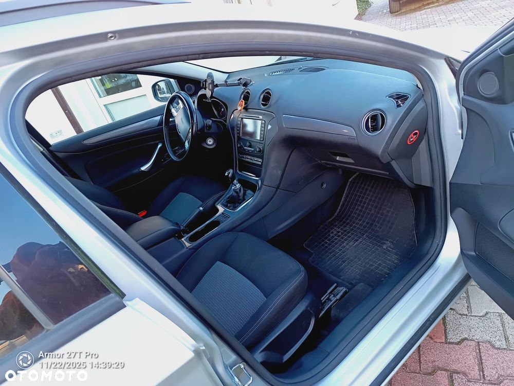 Ford Mondeo 2.0 TDCi Business Edition - 14