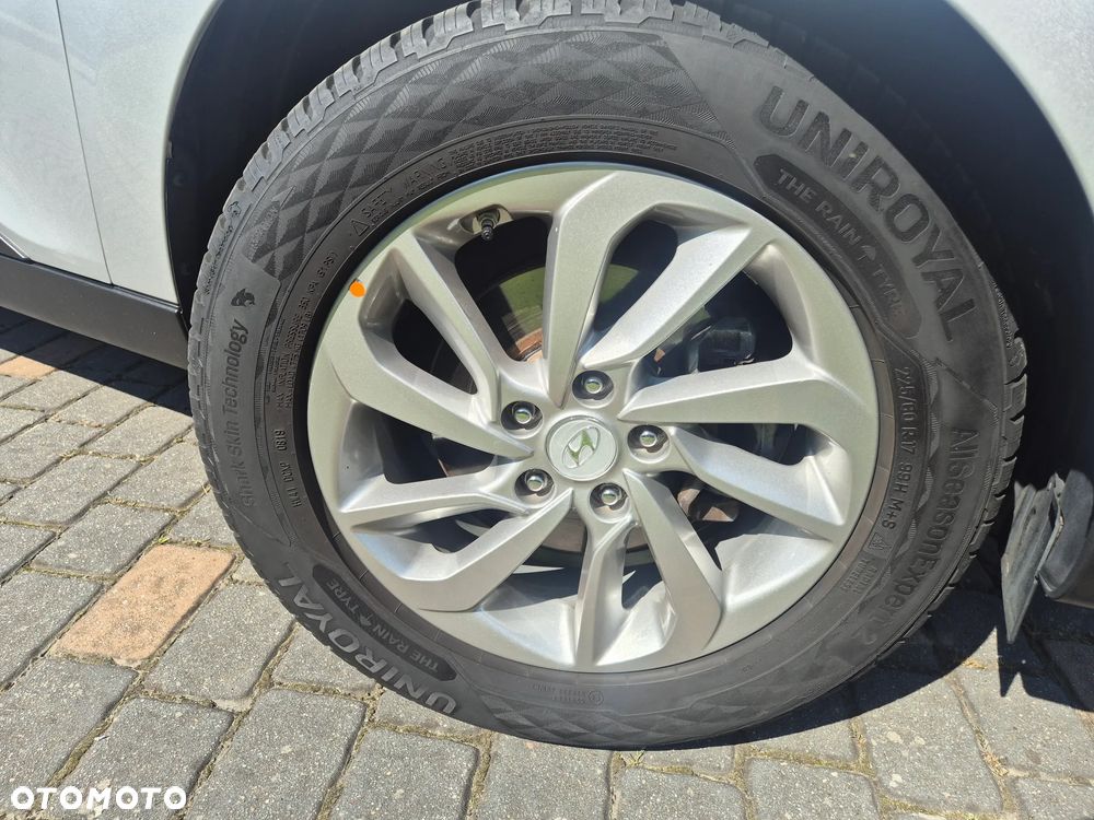 Hyundai ix35 blue 1.6 2WD Finale Silver - 4