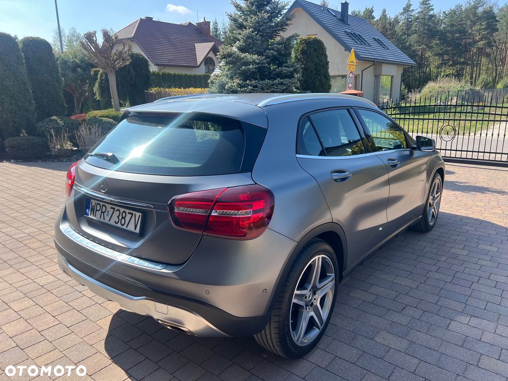 Mercedes-Benz GLA 200 7G-DCT AMG Line - 5