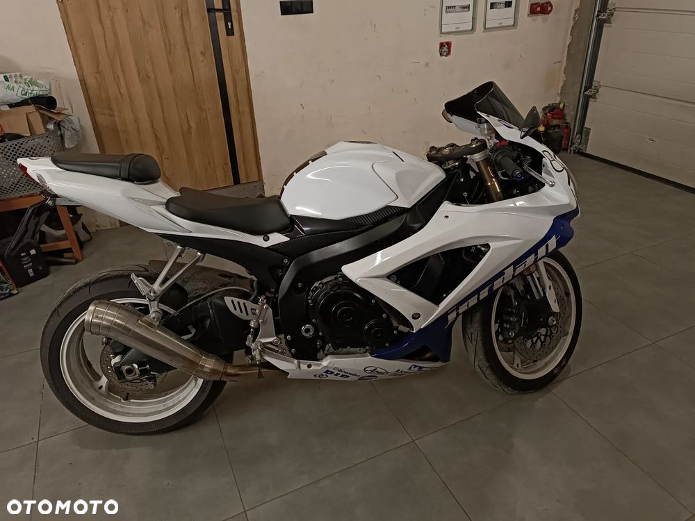 Suzuki GSX-R - 20
