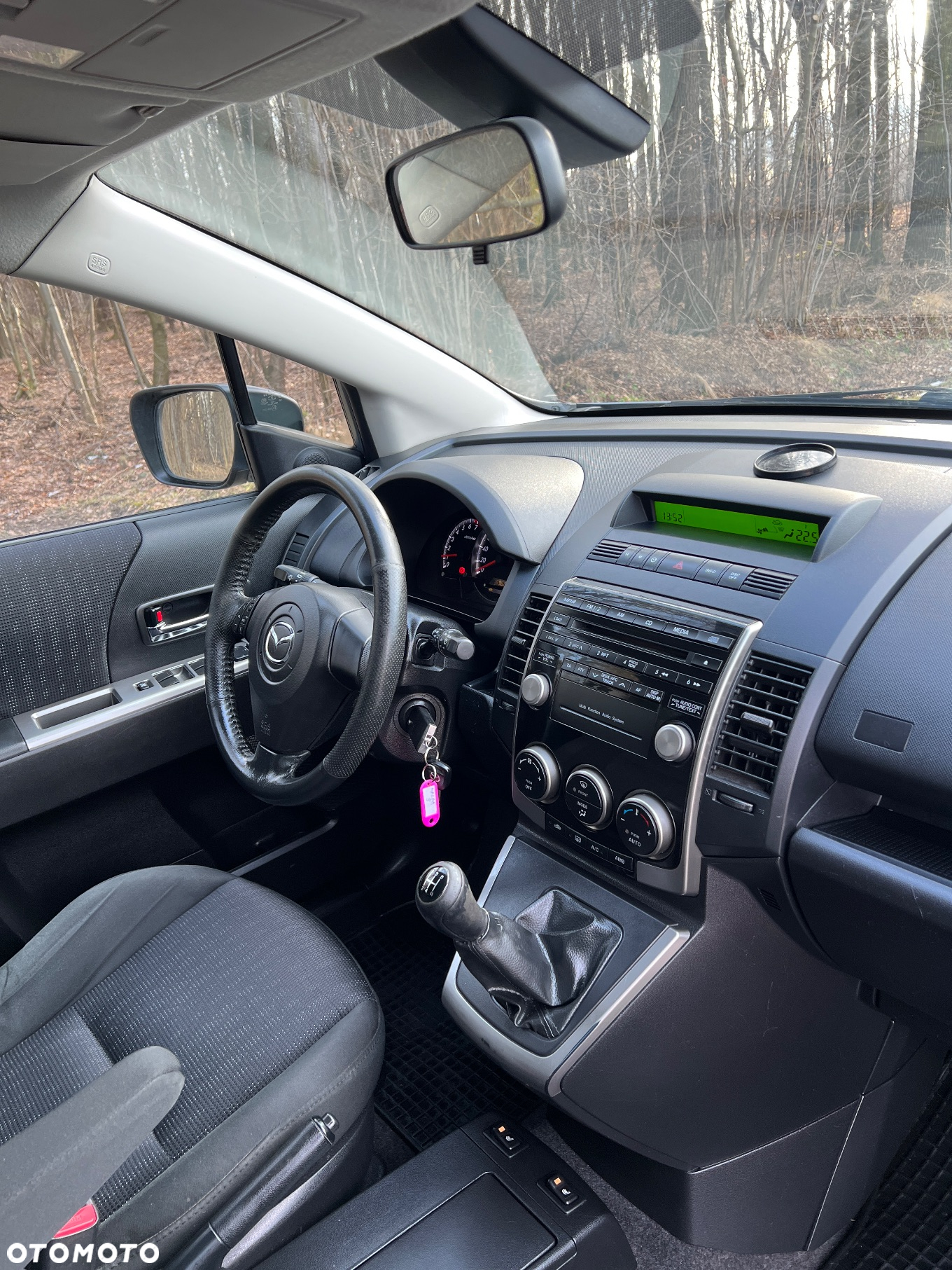 Mazda 5 1.8 Exclusive + - 8