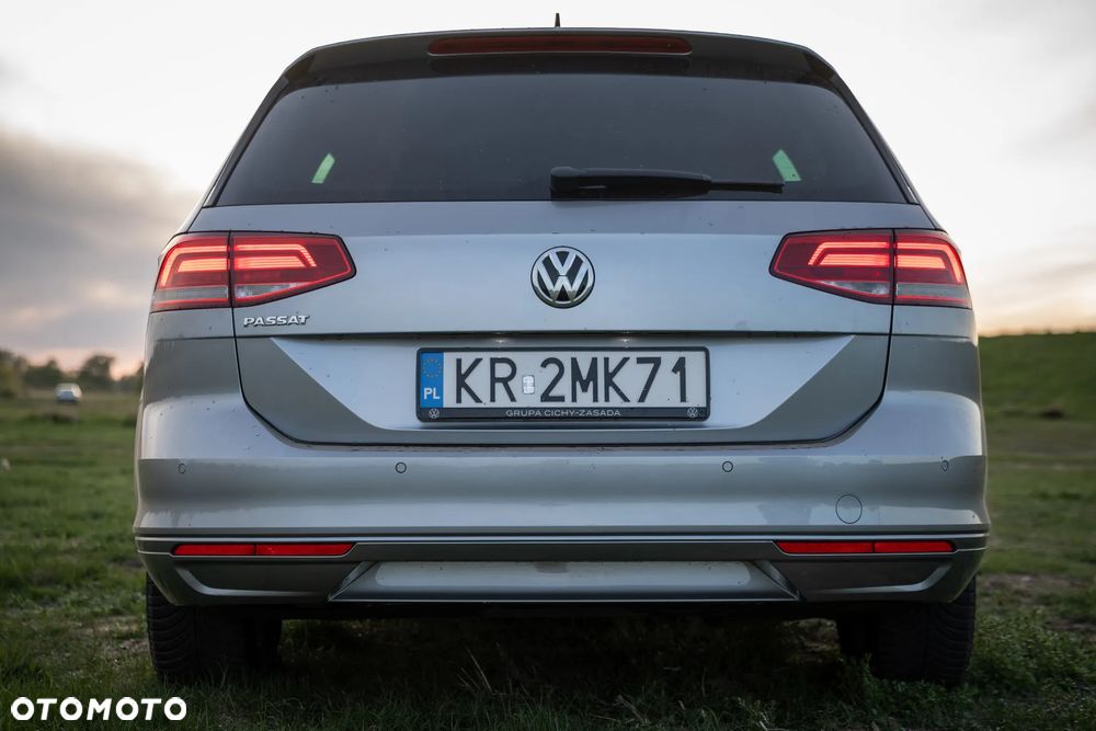 Volkswagen Passat - 8