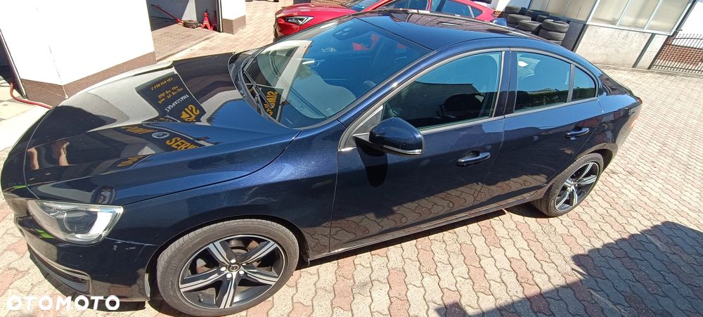 Volvo S60 D4 Drive-E Dynamic Edition (Kinetic) - 6
