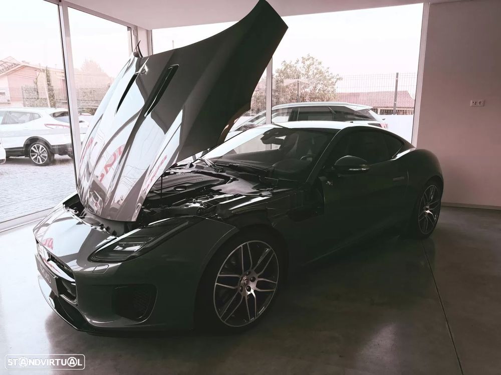 Jaguar F-Type 2.0 i4 R-Dynamic Black - 12
