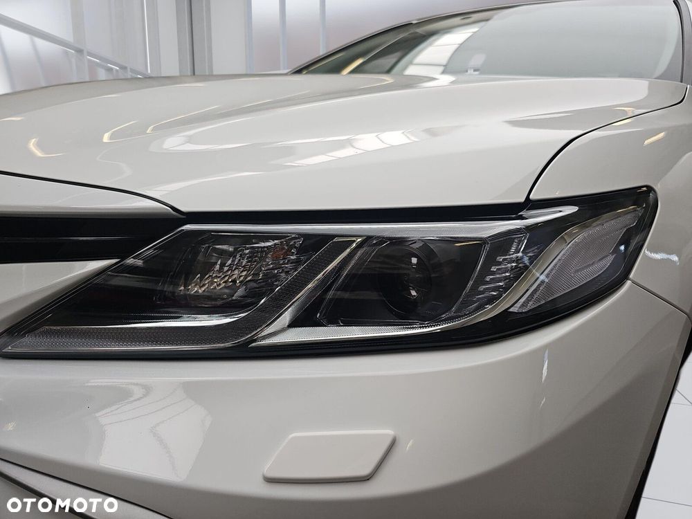Toyota Camry 2.5 Hybrid Prestige CVT - 33