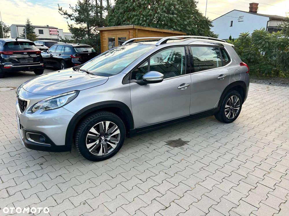 Peugeot 2008 1.2 Pure Tech GPF Allure S&S EAT6 - 13