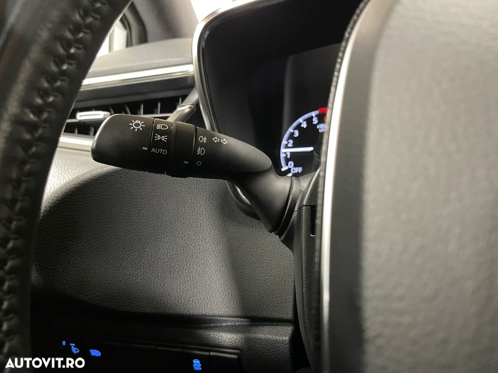 Toyota Corolla 1.8 Business Edition - 21