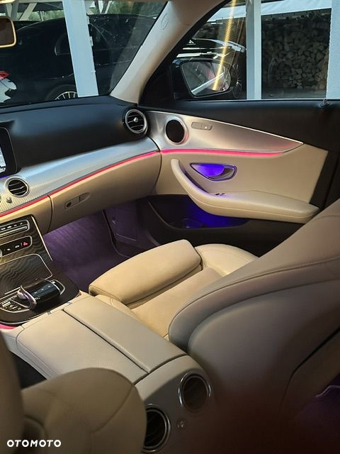 Mercedes-Benz Klasa E 200 d 9G-TRONIC - 19