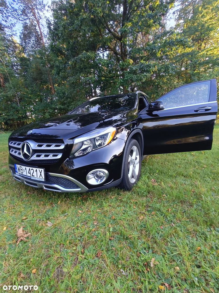 Mercedes-Benz GLA 250 4-Matic AMG Line - 14