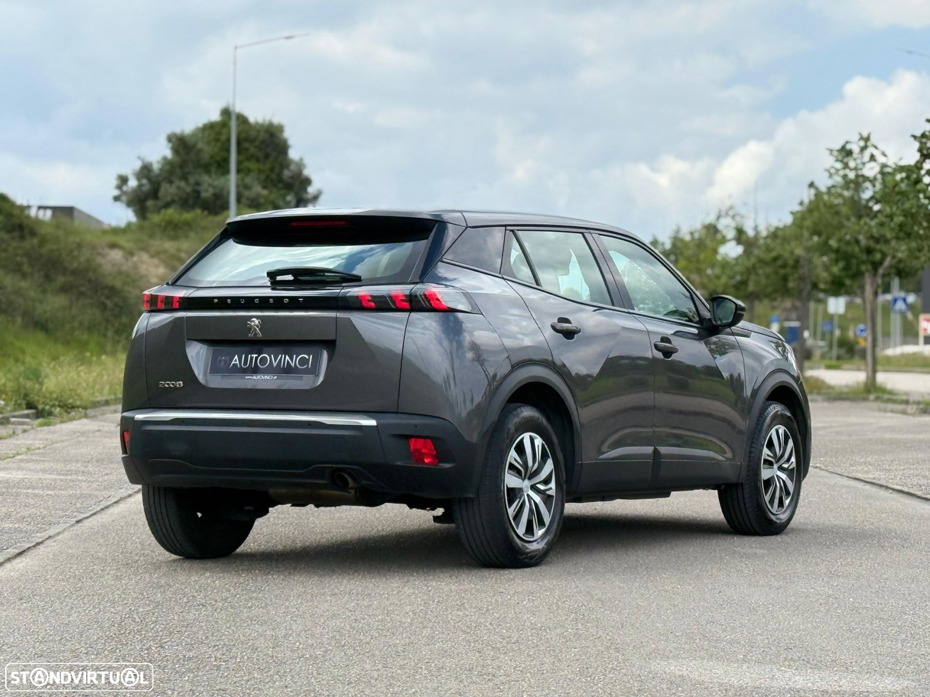 Peugeot 2008 1.2 PureTech Active Pack - 18