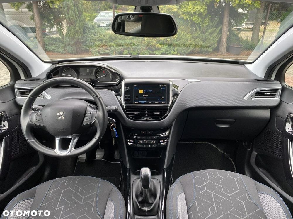 Peugeot 2008 1.5 BlueHDi Signature - 14